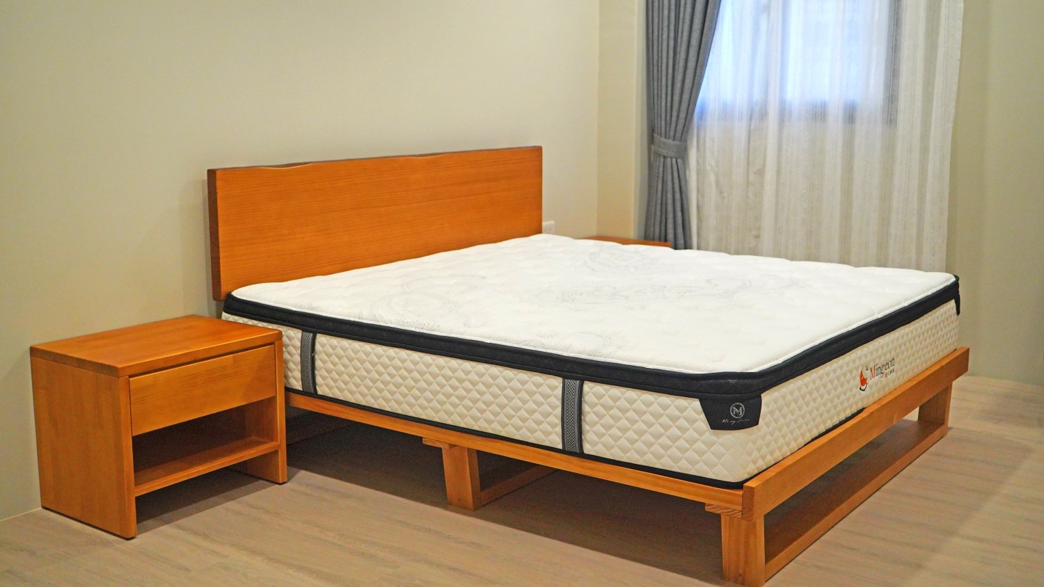 來自斗六吳小姐顧客實例，其全家床墊皆選購弗里奇床墊