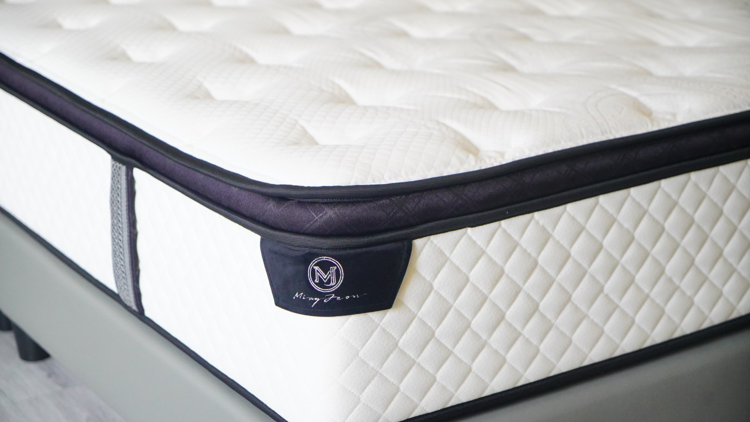 弗里奇床墊採用輔助護框，增強安全性與兼顧性！